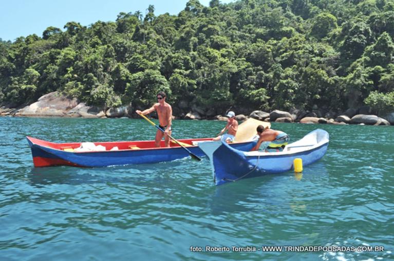 Pesca no cerco - Cultura tradicional de TRindade, Paraty RJ - Foto: Roberto Torrubia