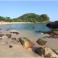 Praia do Meio - Trindade - Paraty RJ - Foto: Roberto Torrubia