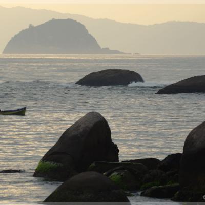 Praia dos Ranchos - Trindade, Paraty RJ - Foto: Roberto Torrubia